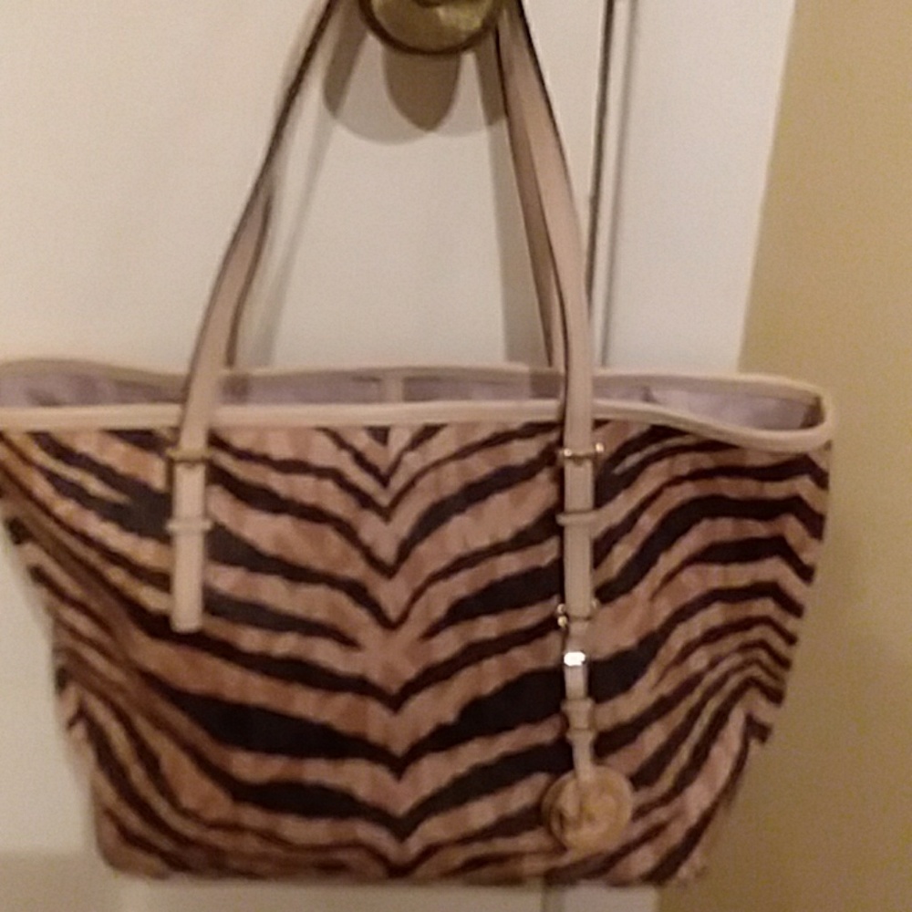 Michael kors handbag
